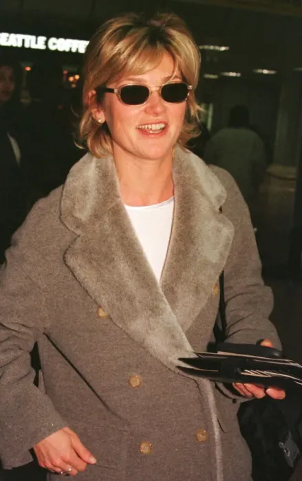 Framed Print : Anthea Turner November 1998 Television Presenter at London Heathrow Airport Framed Print : Anthea Turner November 1998 Television Presenter at London Heathrow Airport