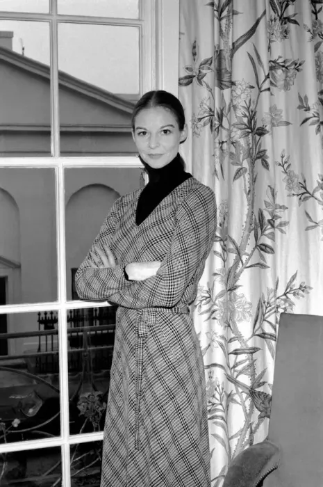 Framed Print : Antoinette Sibley, principal dancer with the Royal Ballet is expecting a baby