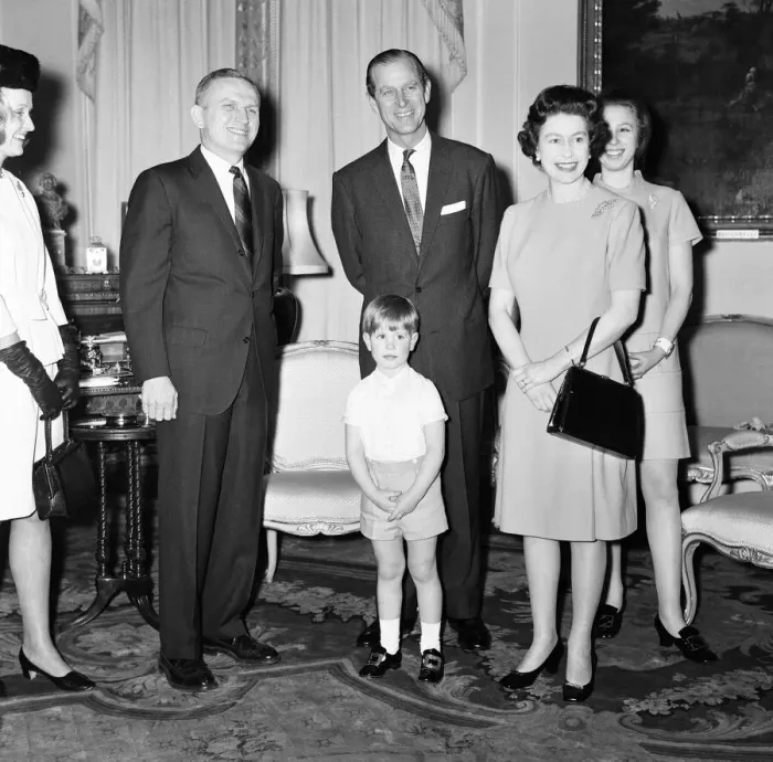 Framed Print : Apollo Astronaut Frank Bowman and wife Susan meet HRH Queen Elizabeth II, Prince Philip