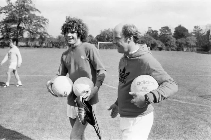 Framed Print : Argentinian football player Alberto Tarantini of Birmingham City pictured with Blues boss