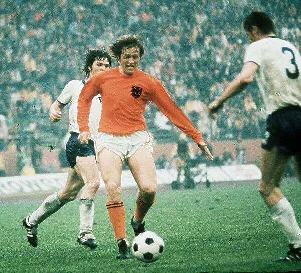 Ari Haan Holland football player faces Bransch 1974