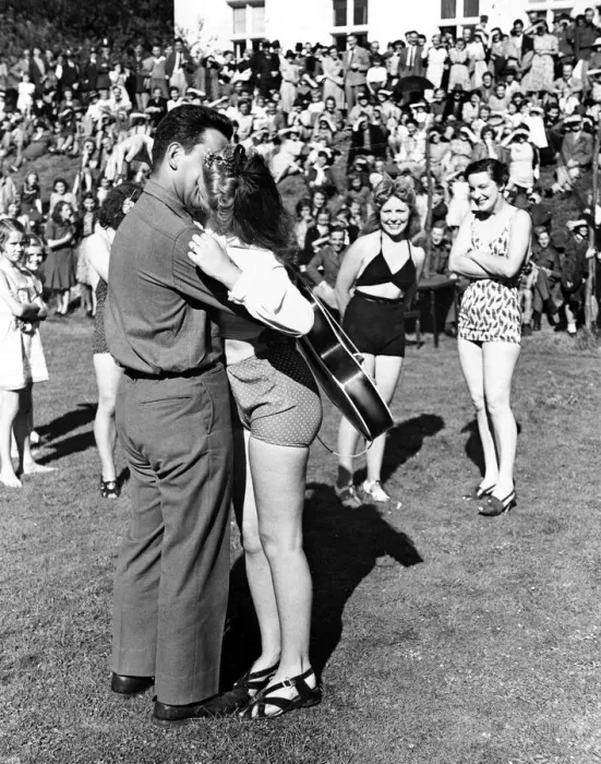 Framed Print : US army dance band was in attendance and it was guitarist Alf Pele who had the pleasure Framed Print : US army dance band was in attendance and it was guitarist Alf Pele who had the pleasure