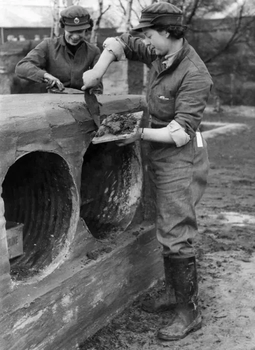 Framed Print : Army Women. A. T. S. Cooks seen here building a training tunnel an assault course Framed Print : Army Women. A. T. S. Cooks seen here building a training tunnel an assault course