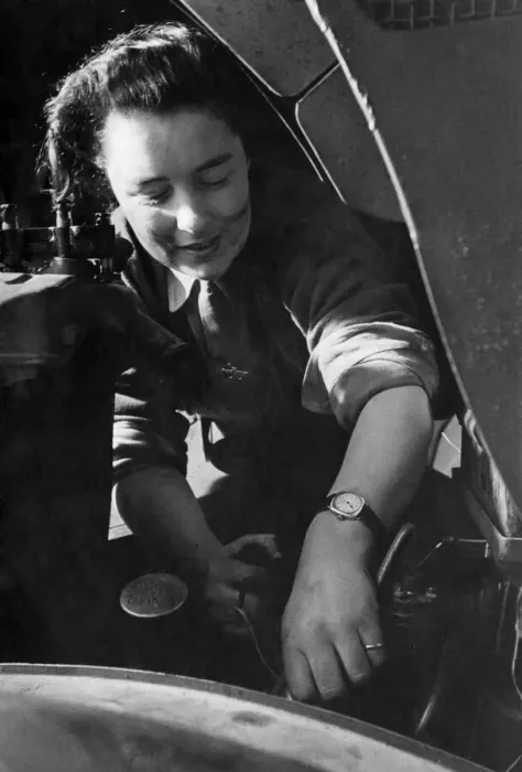 Framed Print : Army Women. A. T. S. Want More Drivers and mechanics. An appeal has been inssued for Framed Print : Army Women. A. T. S. Want More Drivers and mechanics. An appeal has been inssued for