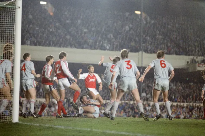 Framed Print : Arsenal 0 v 0 Liverpool, Littlewoods League Cup 3rd round (replay) at Highbury Framed Print : Arsenal 0 v 0 Liverpool, Littlewoods League Cup 3rd round (replay) at Highbury