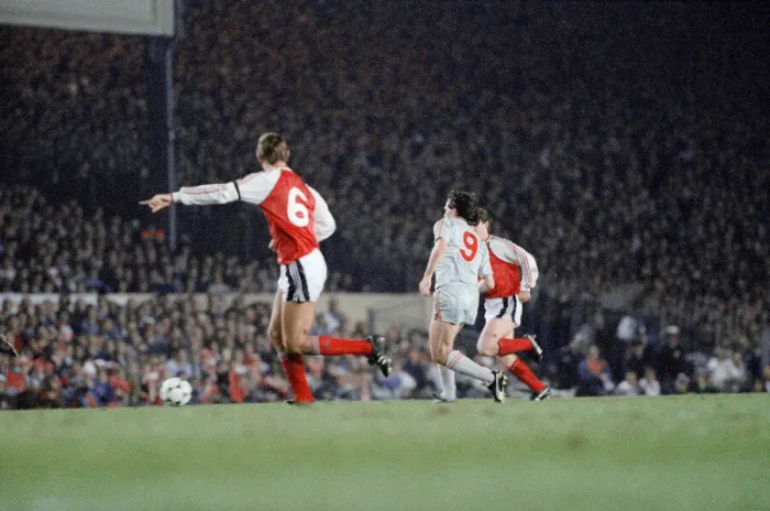 Framed Print : Arsenal 0 v 0 Liverpool, Littlewoods League Cup 3rd round (replay) at Highbury Framed Print : Arsenal 0 v 0 Liverpool, Littlewoods League Cup 3rd round (replay) at Highbury