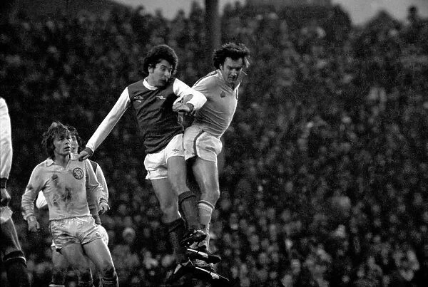 Arsenal 0 v. Leeds United 1. Division 1 football. January 1980 LF01-01