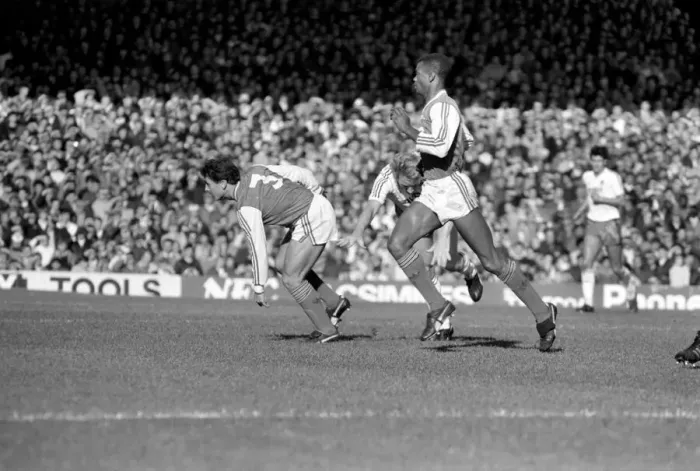 Framed Print : Arsenal 0 v. West Ham United 0. Division One Football. November 1986 LF20-25-021 Framed Print : Arsenal 0 v. West Ham United 0. Division One Football. November 1986 LF20-25-021