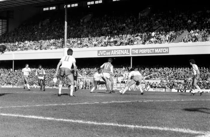 Framed Print : Arsenal 0 v. West Ham United 0. Division One Football. November 1986 LF20-25-048