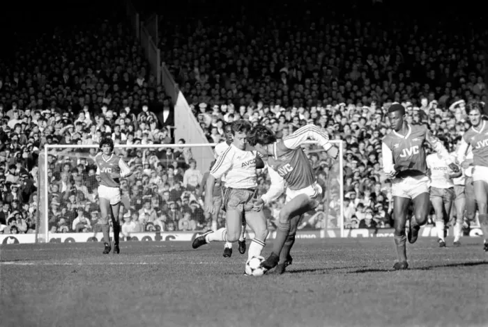 Framed Print : Arsenal 0 v. West Ham United 0. Division One Football. November 1986 LF20-25-096