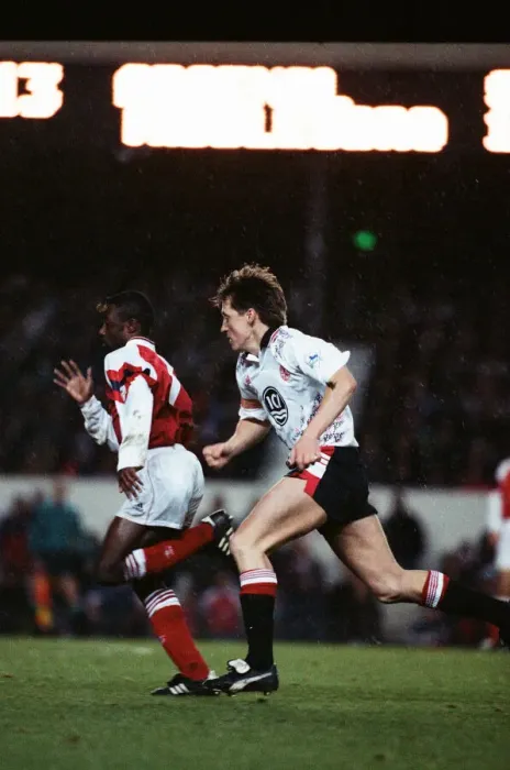 Framed Print : Arsenal 1-1 Middlesbrough, Premier league match at Highbury, Saturday 19th December 1992