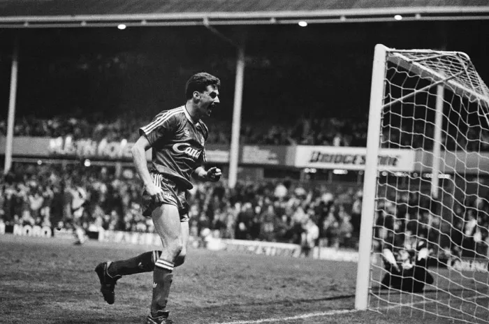Framed Print : Arsenal 1 v 2 Liverpool, Littlewoods 2nd round (replay) at Villa Park Framed Print : Arsenal 1 v 2 Liverpool, Littlewoods 2nd round (replay) at Villa Park