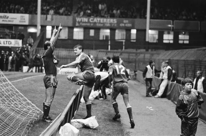 Framed Print : Arsenal 1 v 2 Liverpool, Littlewoods 2nd round (replay) at Villa Park Framed Print : Arsenal 1 v 2 Liverpool, Littlewoods 2nd round (replay) at Villa Park