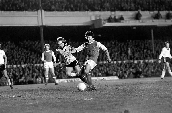 Arsenal (1) v. Ipswich (1). Action from the match. December 1980 80-07210-032