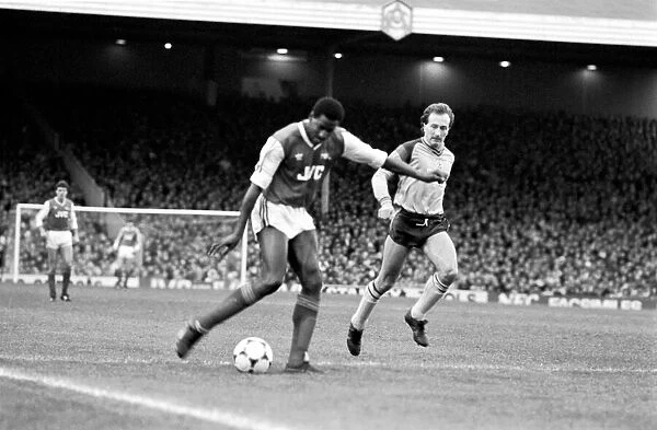 Arsenal 1 v. Southampton 0. Division One Football. December 1986 LF21-25-023