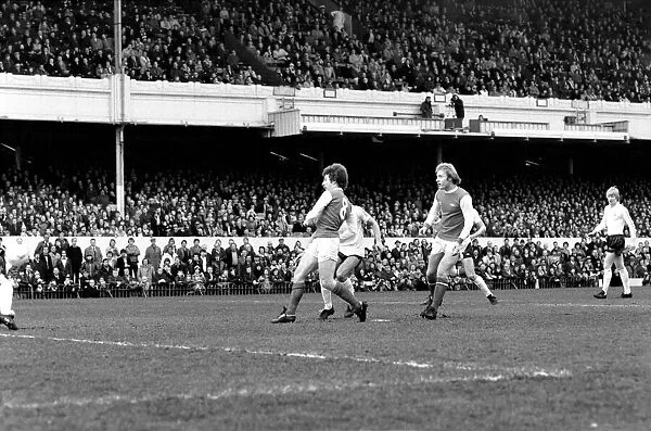 Arsenal 2 v. Bolton Wanderers 0. Division 1 football. February 1980 LF01-29-065
