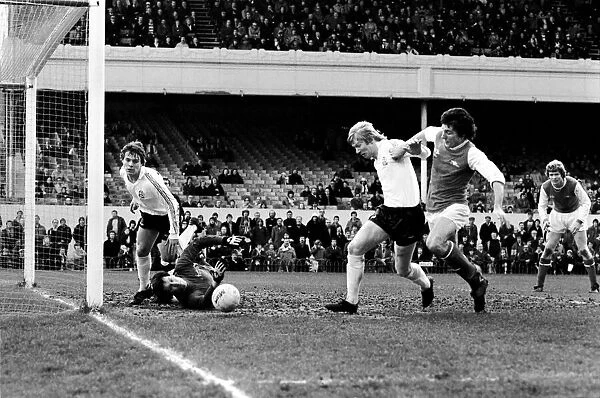 Arsenal 2 v. Bolton Wanderers 0. Division 1 football. February 1980 LF01-29-031