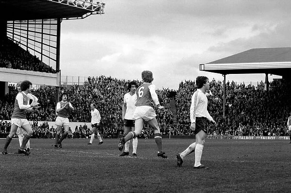 Arsenal 2 v. Bolton Wanderers 0. Division 1 football. February 1980 LF01-29-054