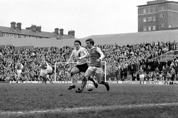 Arsenal 2 v. Bolton Wanderers 0. Division 1 football. February 1980 LF01-29-007