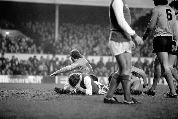 Arsenal 2 v. Derby County 0. Division 1 football January 1980 LF01-05-016