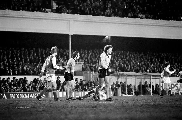 Arsenal 2 v. Derby County 0. Division 1 football January 1980 LF01-05-017