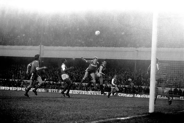 Arsenal 2 v. Luton 1. Division One Football. February 1986 LF18-03-034