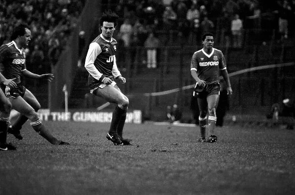 Arsenal 2 v. Luton 1. Division One Football. February 1986 LF18-03-067