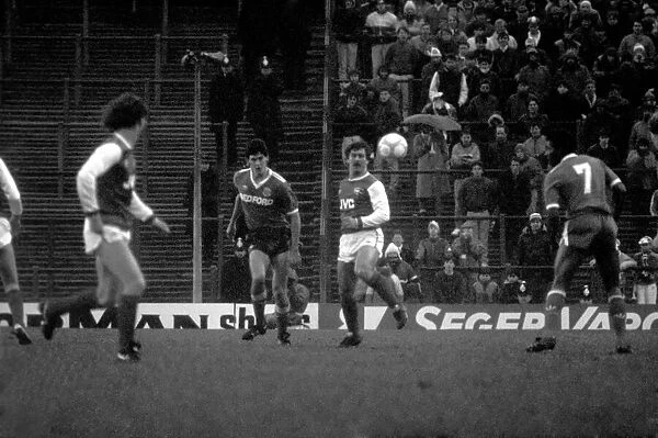 Arsenal 2 v. Luton 1. Division One Football. February 1986 LF18-03-058