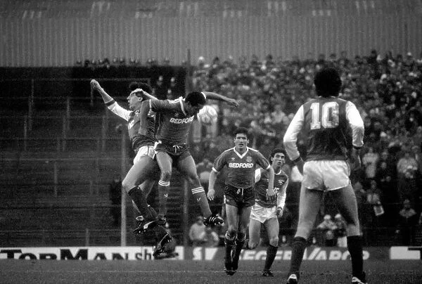 Arsenal 2 v. Luton 1. Division One Football. February 1986 LF18-03-055