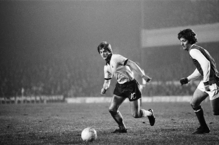 Framed Print : Arsenal 3-0 Coventry City, FA Cup Replay match at Highbury, Wednesday 29th January 1975 Framed Print : Arsenal 3-0 Coventry City, FA Cup Replay match at Highbury, Wednesday 29th January 1975