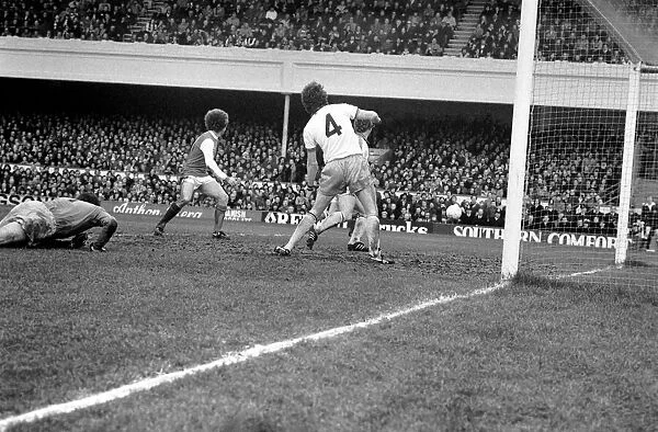 Arsenal 3 v. Aston Villa 1. Division 1 football. February 1980 LF01-20-050