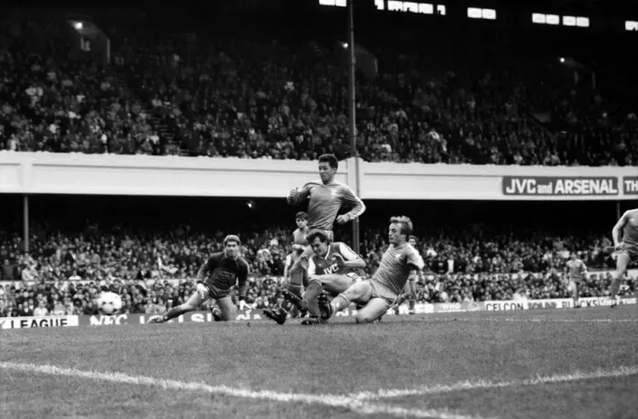 Framed Print : Arsenal 3 v. Chelsea 1. Division One Football. October 1986 LF20-14-067 Framed Print : Arsenal 3 v. Chelsea 1. Division One Football. October 1986 LF20-14-067