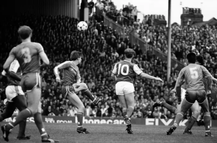 Framed Print : Arsenal 3 v. Chelsea 1. Division One Football. October 1986 LF20-14-088 Framed Print : Arsenal 3 v. Chelsea 1. Division One Football. October 1986 LF20-14-088