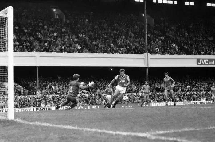Framed Print : Arsenal 3 v. Chelsea 1. Division One Football. October 1986 LF20-14-066 Framed Print : Arsenal 3 v. Chelsea 1. Division One Football. October 1986 LF20-14-066