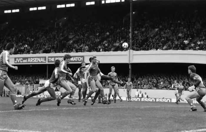 Framed Print : Arsenal 3 v. Chelsea 1. Division One Football. October 1986 LF20-14-021