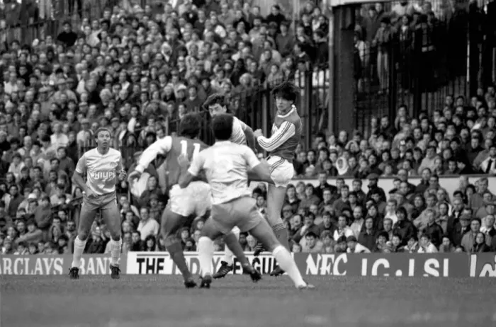Framed Print : Arsenal 3 v. Manchester City 0. Division One Football. November 1986 LF21-06-001 Framed Print : Arsenal 3 v. Manchester City 0. Division One Football. November 1986 LF21-06-001