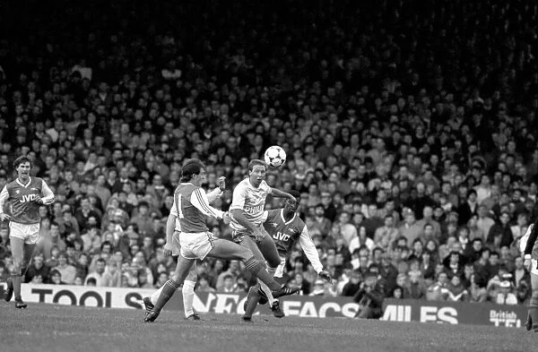 Arsenal 3 v. Manchester City 0. Division One Football. November 1986 LF21-06-014