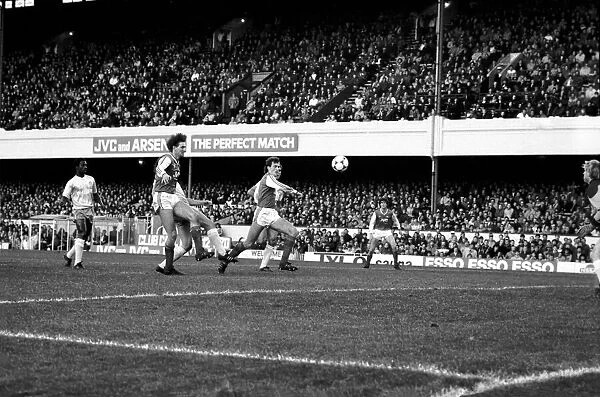 Arsenal 3 v. Manchester City 0. Division One Football. November 1986 LF21-06-065