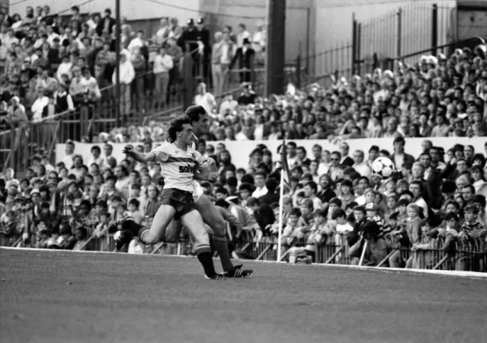 Framed Print : Arsenal 3 v. Watford 1. Division One Football. October 1986 LF20-03-025 Framed Print : Arsenal 3 v. Watford 1. Division One Football. October 1986 LF20-03-025