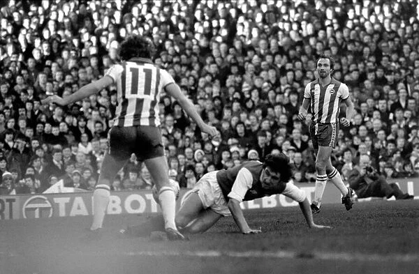 Arsenal v. Brighton and Hove Albion. Division 1 football. January 1980 LF01-10-032