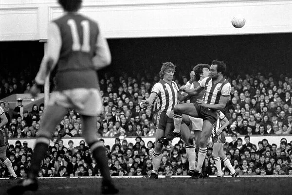 Arsenal v. Brighton and Hove Albion. Division 1 football. January 1980 LF01-10-038