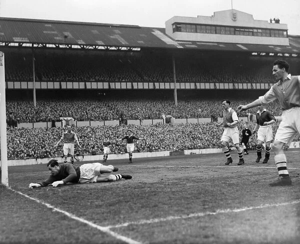 Arsenal v Chelsea F. A Cup Semi-Final 1952 7  /  4  /  1952 c1758  /  2