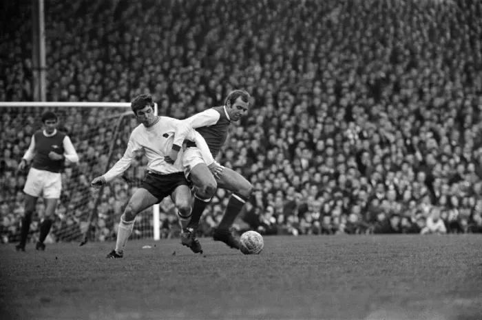 Framed Print : Arsenal v Derby County, League Division One. 8th November 1969 Framed Print : Arsenal v Derby County, League Division One. 8th November 1969