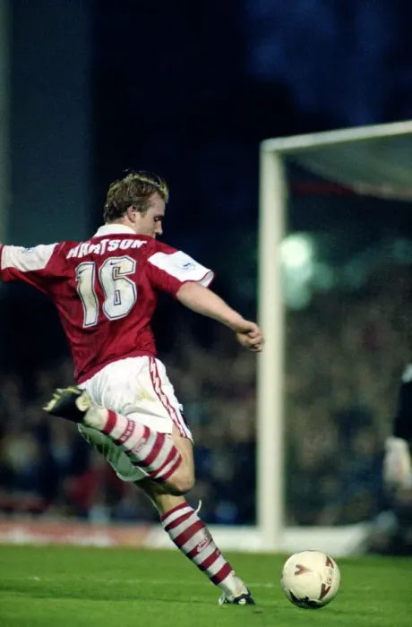 Framed Print : Arsenal v Everton - January 1995 John Hartson in Action 14  /  01  /  1995