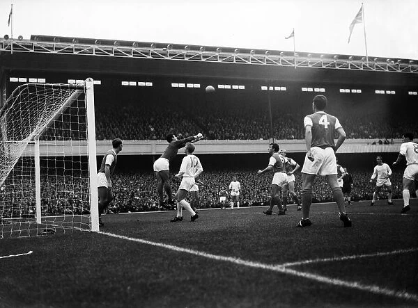 Arsenal v Manchester United, League Division One, played at Highbury