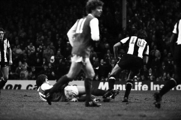 Arsenal v. West Bromwich Albion. November 1980 LF05-15-093 The final score was a two all