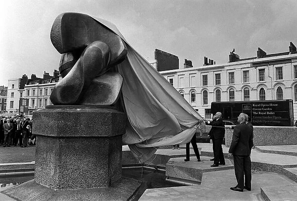 Art Sculpture 'Locking Piece'- July 1968 Henry Moore at the unveiling of