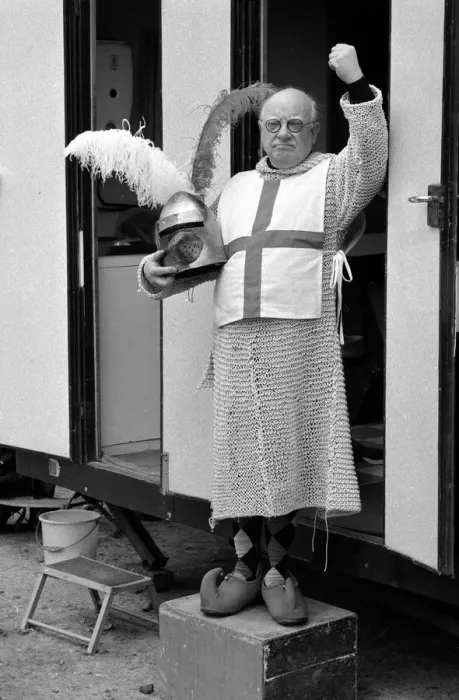 Framed Print : Arthur Lowe dressed up as St George during filming for the episode Knights of Madness in Framed Print : Arthur Lowe dressed up as St George during filming for the episode Knights of Madness in