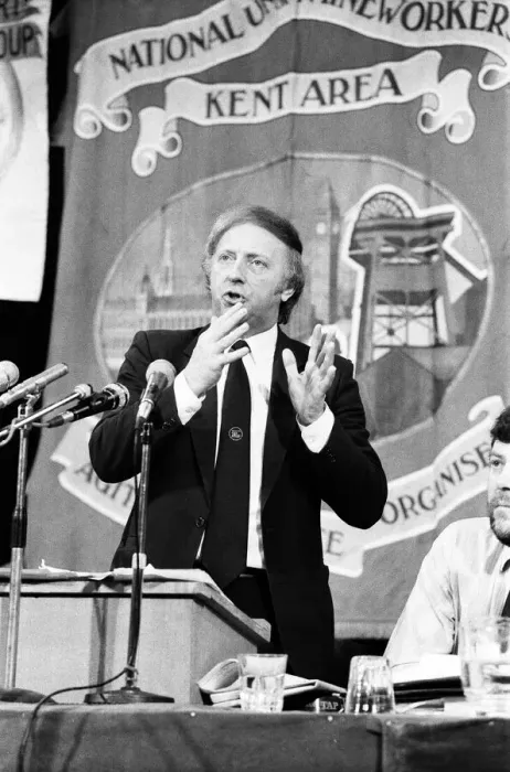 Framed Print : Arthur Scargill at the Ramsgate Miners Rally, Kent. 20th November 1984 Framed Print : Arthur Scargill at the Ramsgate Miners Rally, Kent. 20th November 1984