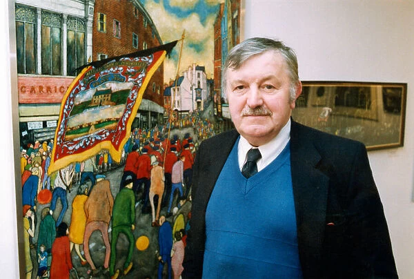 Artist Tom McGuinness, a member of the Spennymoor Settlement. Circa 1991